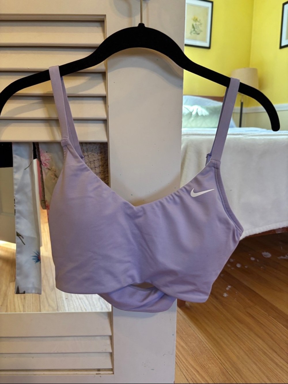 Nike  Essential V-neck Midkini swim top - medium. Lavender color.
